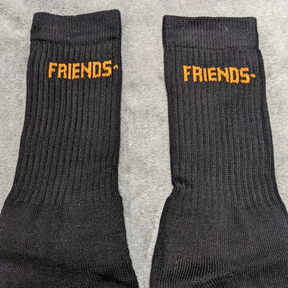 VLONE FRIENDS- black and orange thick crew socks - Picture 3 of 6